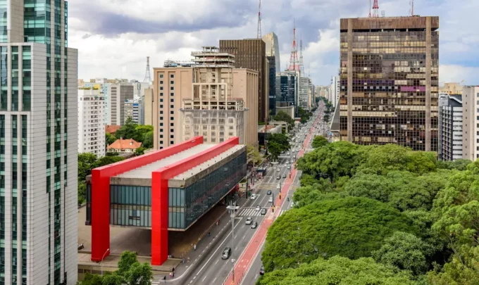 Vista aérea da Avenida Paulista, que possui o Programa Ruas Abertas que completa 10 anos.