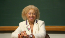 Sônia Guimarães, física com PhD obtido na Inglaterra e especialista em semicondutores.